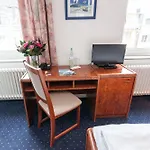 Ambassador 3*