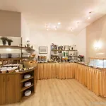 Ambassador 3*