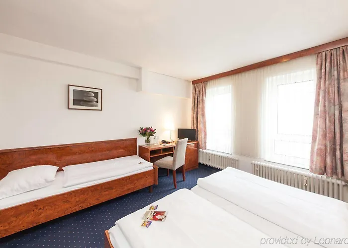 Ambassador 3* إسن